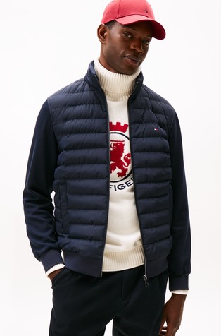 Jopa s kapuco iz kombinacije tkanin