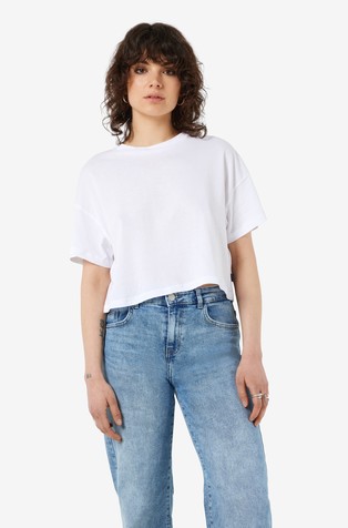 NMALENA short sleeved semi cropped top