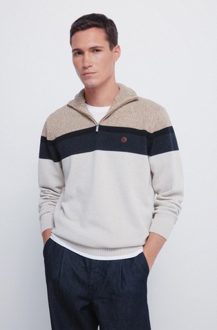 Pleten pulover z delno zadrgo in barvnimi bloki