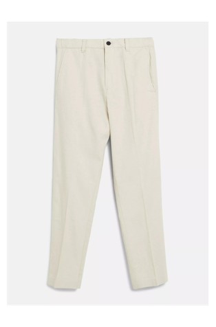 Elegant chinos in a relaxed fit