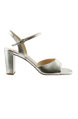 Meg kovinsko svetleči usnjeni sandali