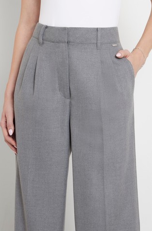GUESS Relaxed fit hlače iz viskozne mešanice Siva - Gray 4