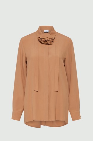 Shirt with silk and flower detail