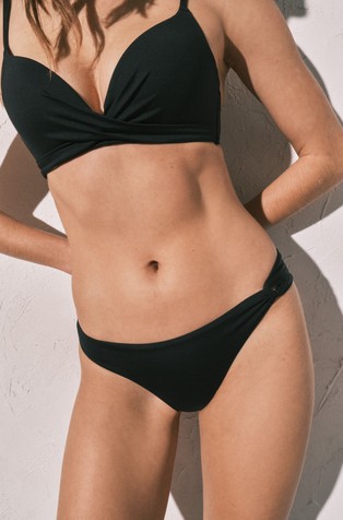 Spodnji del kopalk z zavitim detajlom