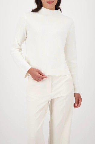 Pleten pulover s stoječim ovratnikom