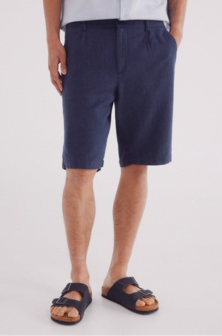 Slim fit cotton and linen structured Bermuda shorts