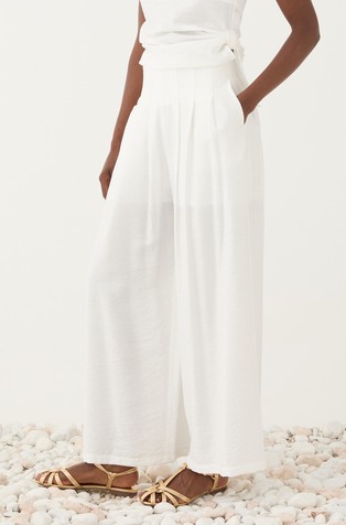 Wide-leg trousers in viscose-blend