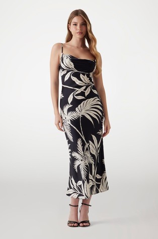 Satenasta dolga obleka