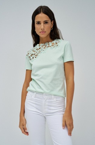 T-shirt with lace insert