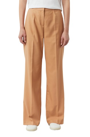 Široke hlače z gubami