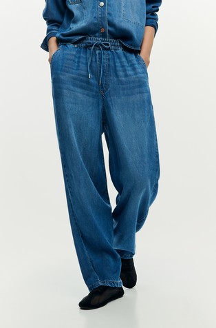 Light long denim trousers with drawstring
