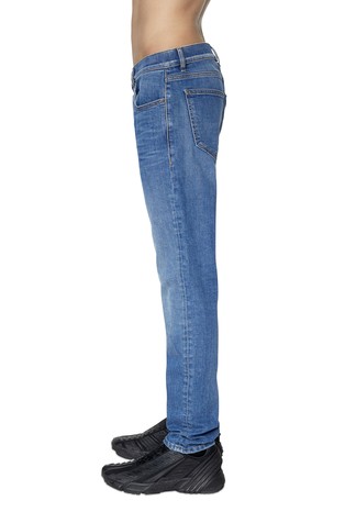 DIESEL Slim jeans hlače - D-Strukt 09D47 Modra - Medium Blue 2