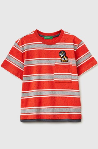 Črtasta majica s prsnim žepom