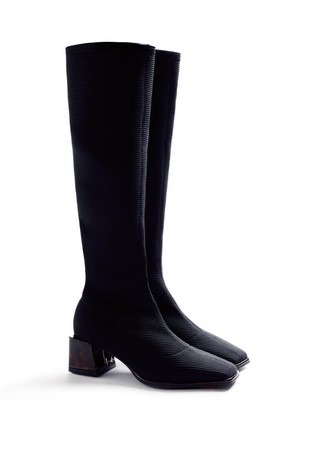 Ribbed knee-high boots