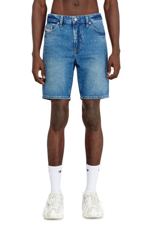 Slim shorts in denim