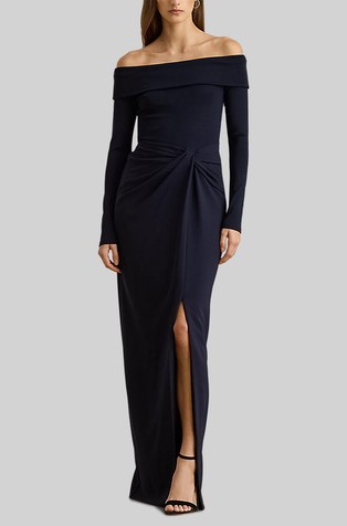 Dolga večerna obleka z odkritimi rameni