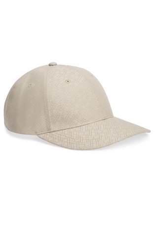 Kapa s šiltom in žakarskim logo vzorcem
