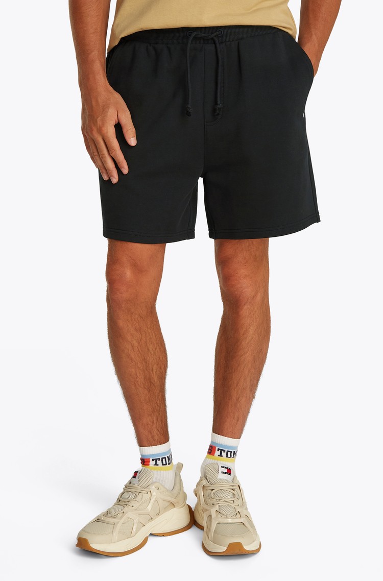 TOMMY HILFIGER Regular fit kratke hlače z logotipom na zadnjem žepu Črna - Black 