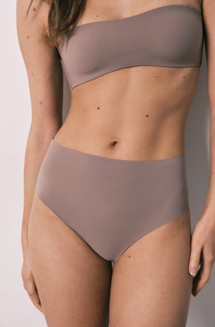 Seameless high-waisted panty