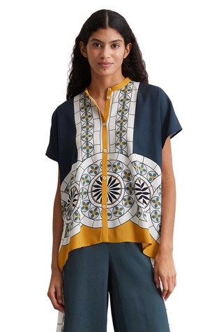 Relaxed print blouse in viscose