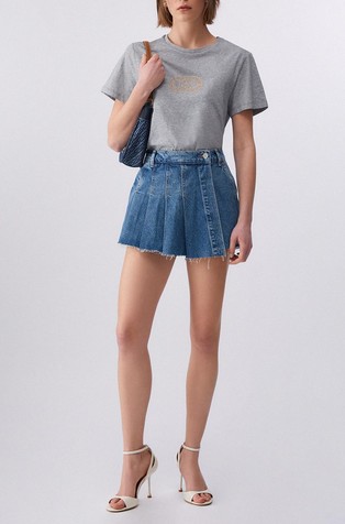 Majica z logotipom iz okrasnih perlic