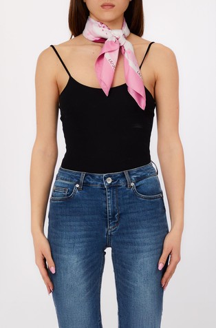 Ruta s potiskom cveta