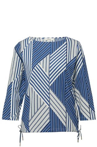 Vzorčasta majica z ladijskim izrezom