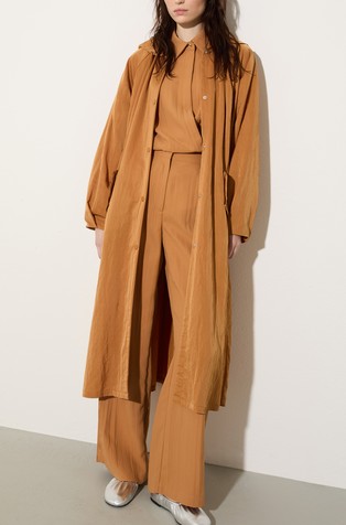 Oversized fit vodoodbojen plašč s kapuco