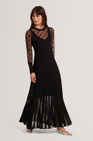 Dolga pletena obleka iz viskozne mešanice