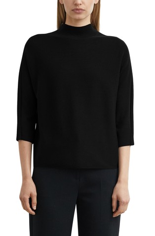 3/4 sleeve sweater with a stand-up collar