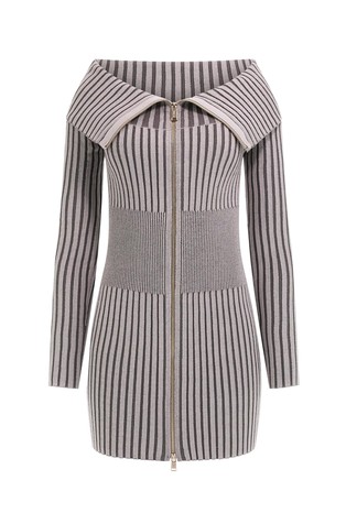 Rebrasto pletena obleka z zadrgo in visokim ovratnikom