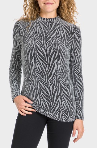 Patterned long-sleeved tee