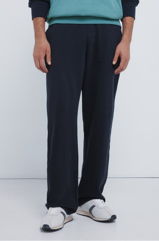 Trenirka s širokimi hlačnicami