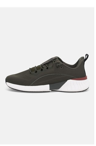 Endurance Trainers in Technical Fabric