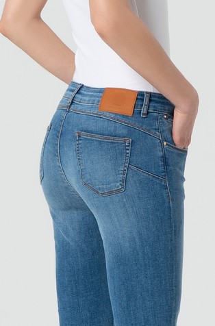FRACOMINA Slim fit cropped jeans hlače s push-up učinkom Modra - Blue 4