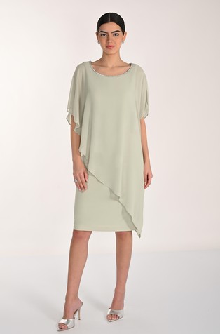 Coctail obleka z okrasnimi kamenčki in asimetričnim ogrinjalom