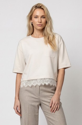 T-shirt with lace trim