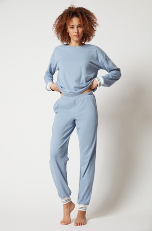 Every Night In Skiny Trousers