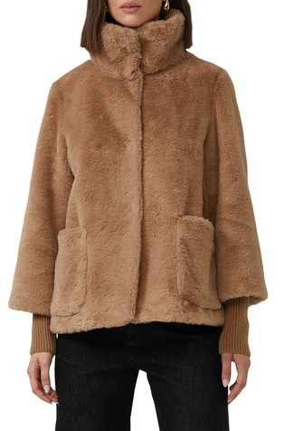 Teddy plush jacket with knitted sleeves