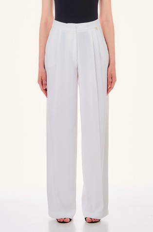 Relaxed fit trousers with pleats