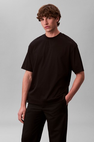 Relaxed fit bombažna majica s kratkimi rokavi