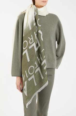 Monochrome žakarski šal