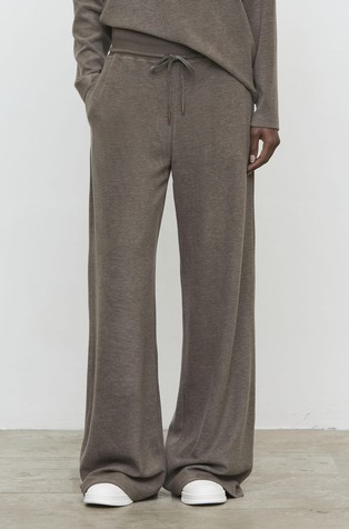 Relaxed fit joggers with viscose