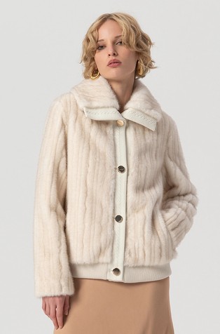 Jakna iz umetnega krzna s pletenimi obrobami