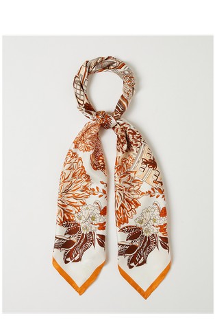 Svilena ruta z vzorcem