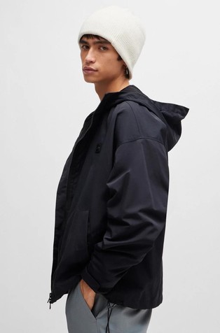 HUGO BOSS Vodoodbojna vetrovka s kapuco in zloženim logotipom Črna - Black 2