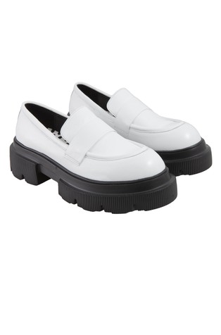 Latin usnjeni loafer čevlji