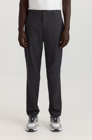 Slim fit hlače iz mešanice z viskozo