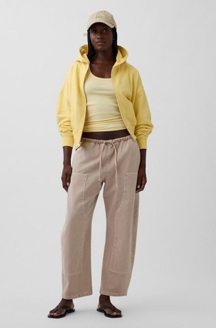 Ženske hlače z zaplato na kolenih