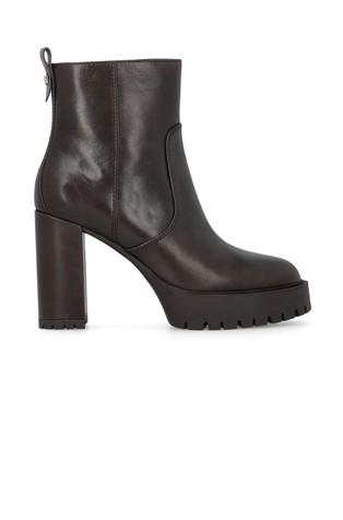 Heeled leather ankle boots